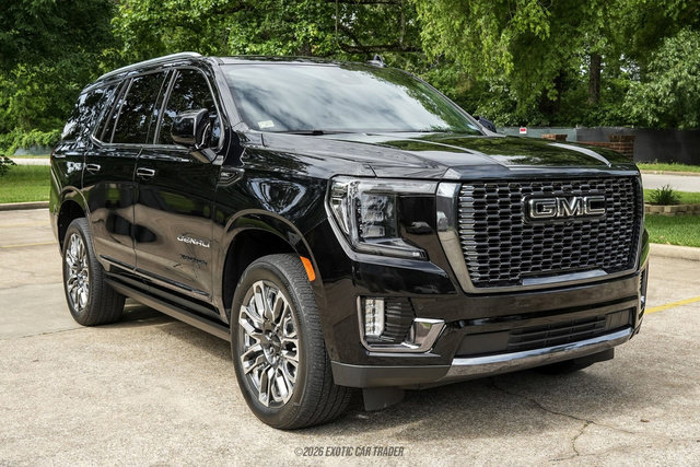 Used 2024 GMC Yukon Denali Ultimate w/ LPO, Floor Liner Package AWD/4WD image 12