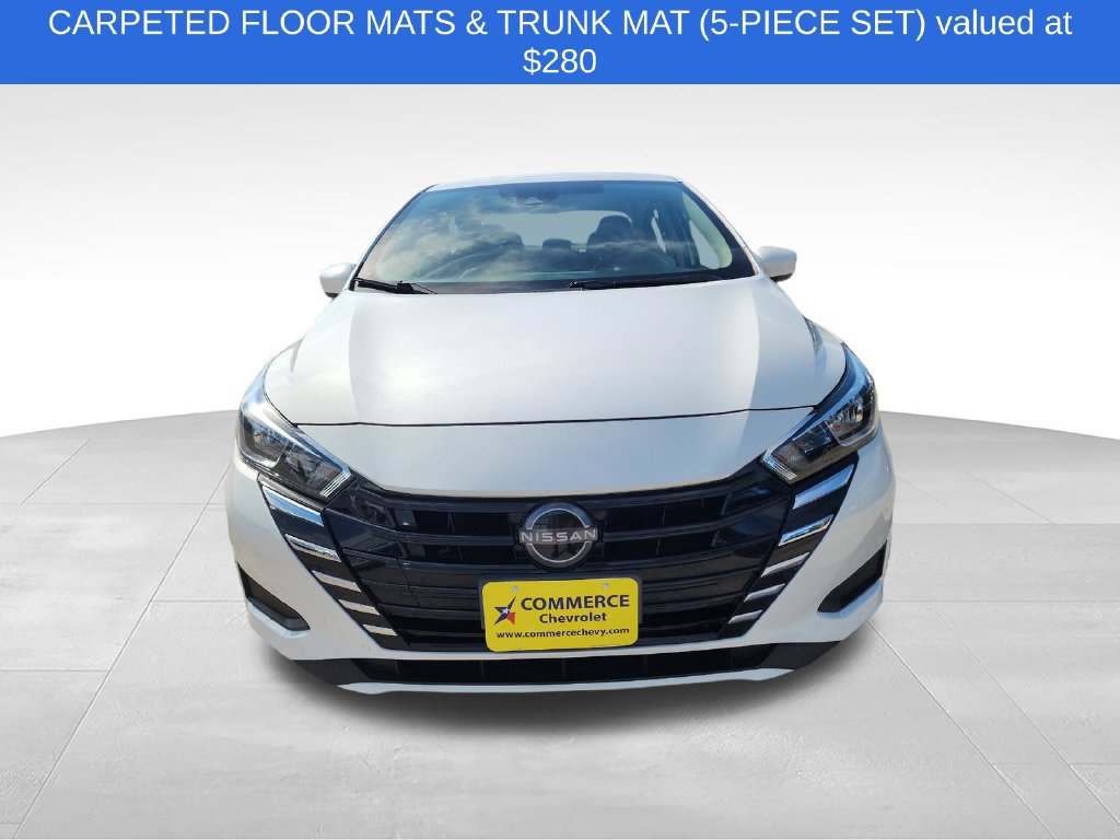 Used 2024 Nissan Versa SV FWD image 2