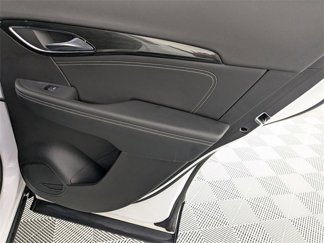 Used 2021 Buick Envision Essence w/ Sport Touring Package image 32