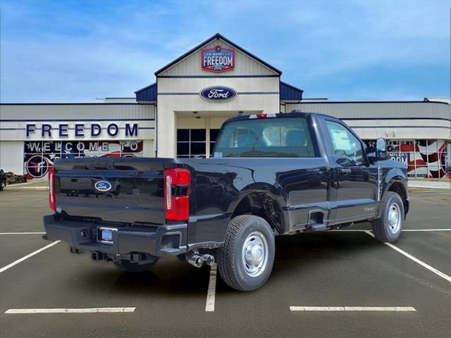 New 2025 Ford F250 XL w/ 360-Degree Camera Package RWD image 7