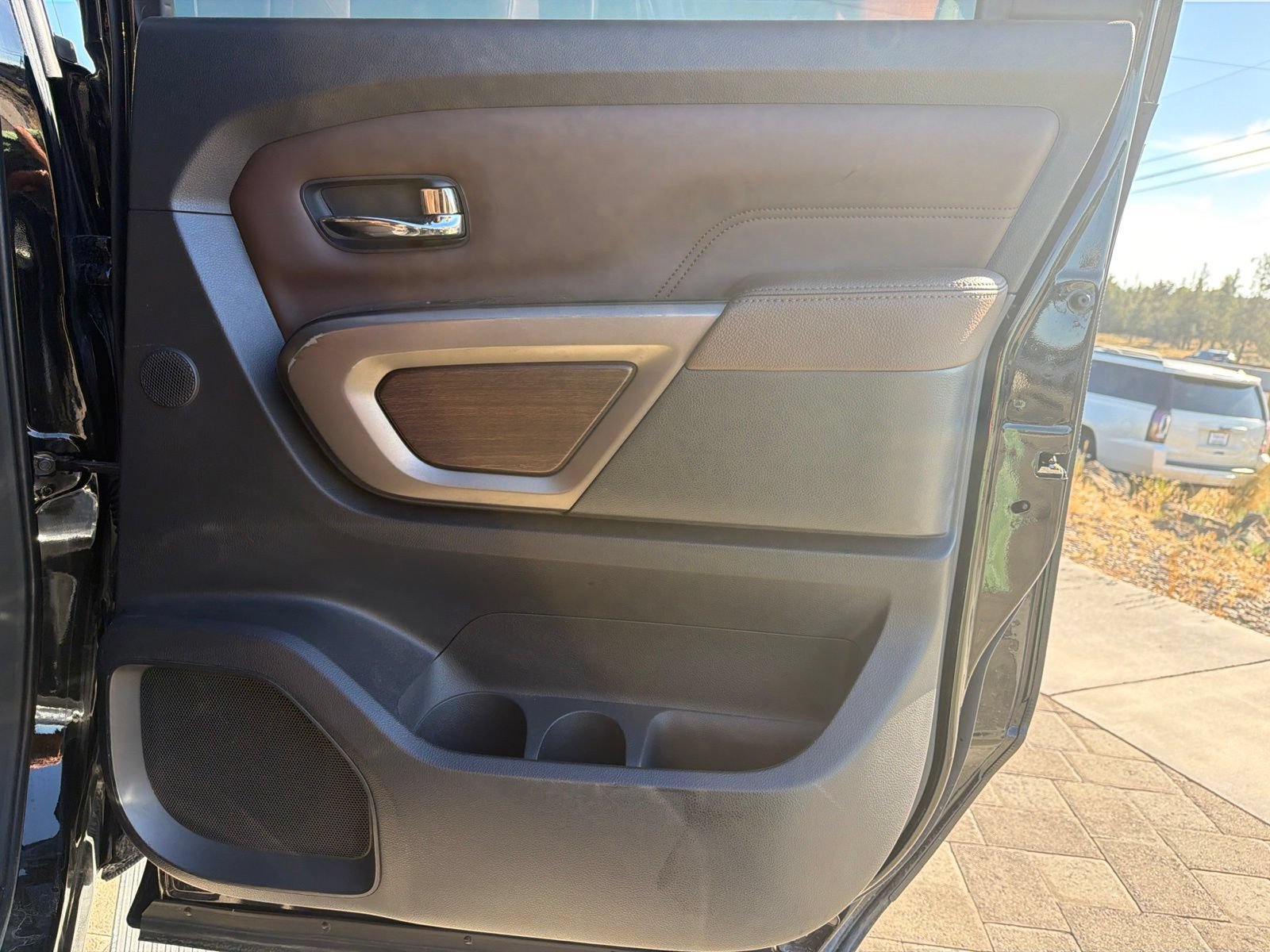 Used 2020 Nissan Titan Platinum Reserve w/ Moonroof Package AWD/4WD image 23