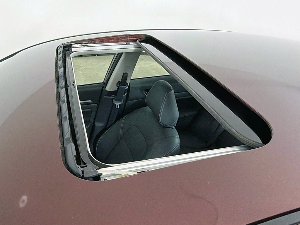 Used 2024 Nissan Altima 2.5 SL FWD image 19