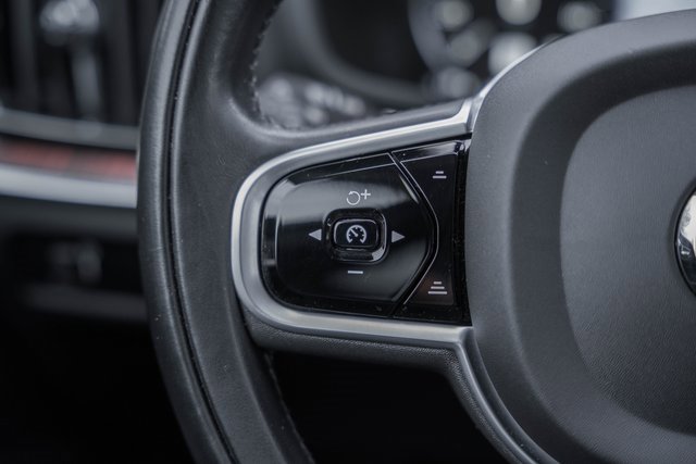 Used 2021 Volvo S60 T5 Momentum w/ Protection Package Premier image 30