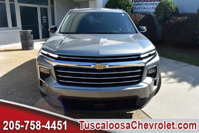 New 2027 Chevrolet Traverse LT FWD image 4