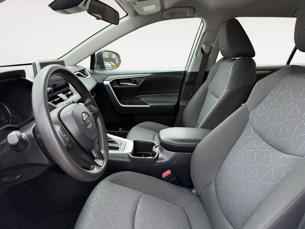 Certified 2024 Toyota RAV4 XLE FWD image 9