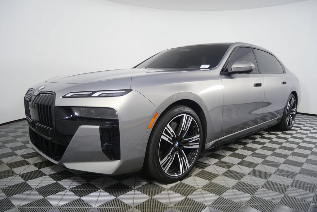 Used 2025 BMW 740i RWD image 7