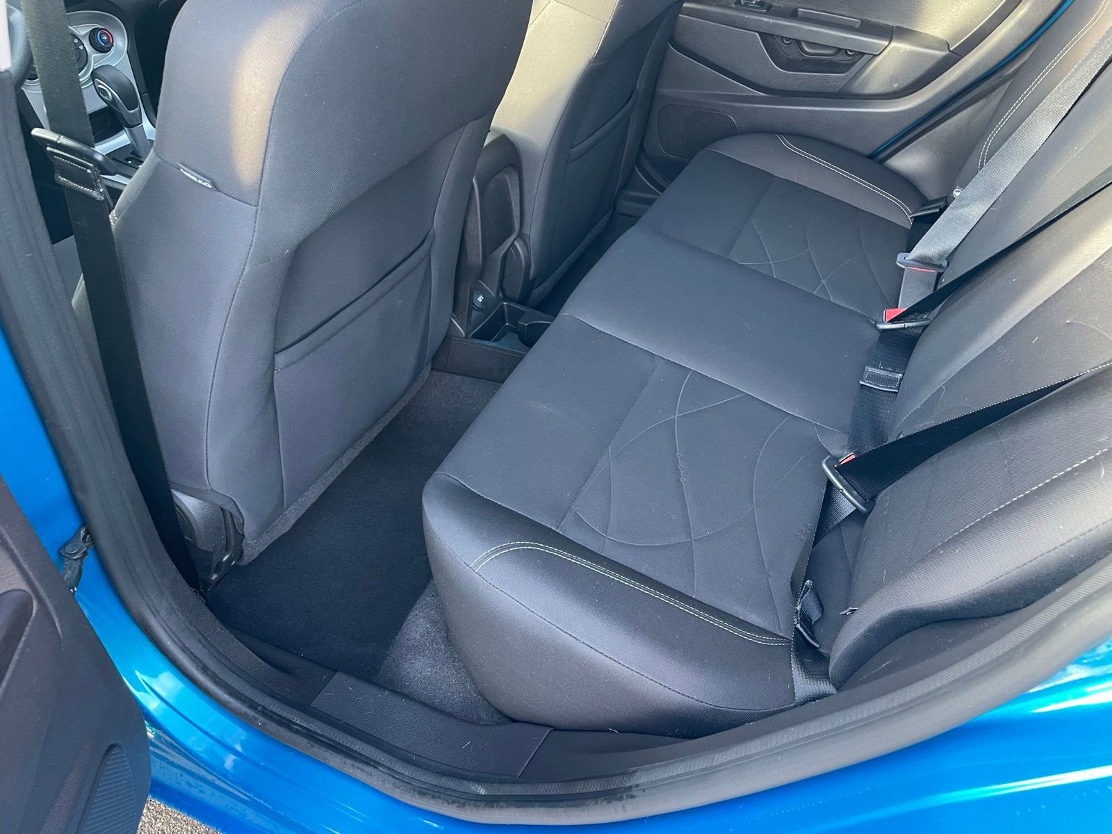 Used 2017 Ford Fiesta SE image 18