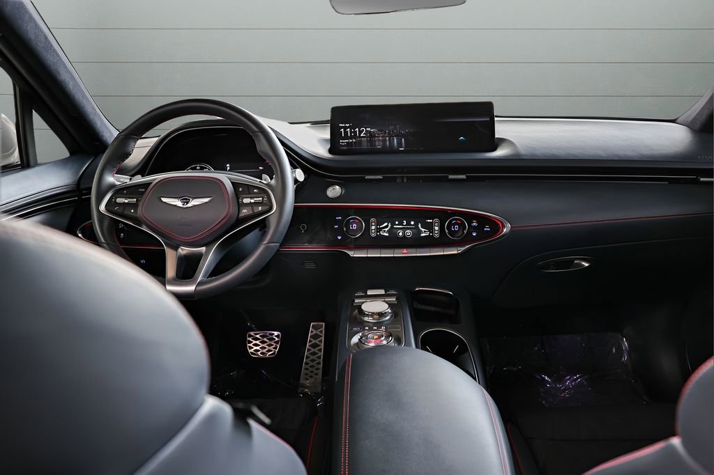 Used 2024 Genesis GV70 3.5T Sport w/ Sport Advanced Package image 32