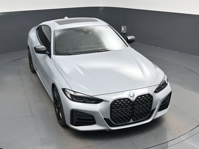 Used 2024 BMW M440i Coupe w/ Premium Package RWD image 26