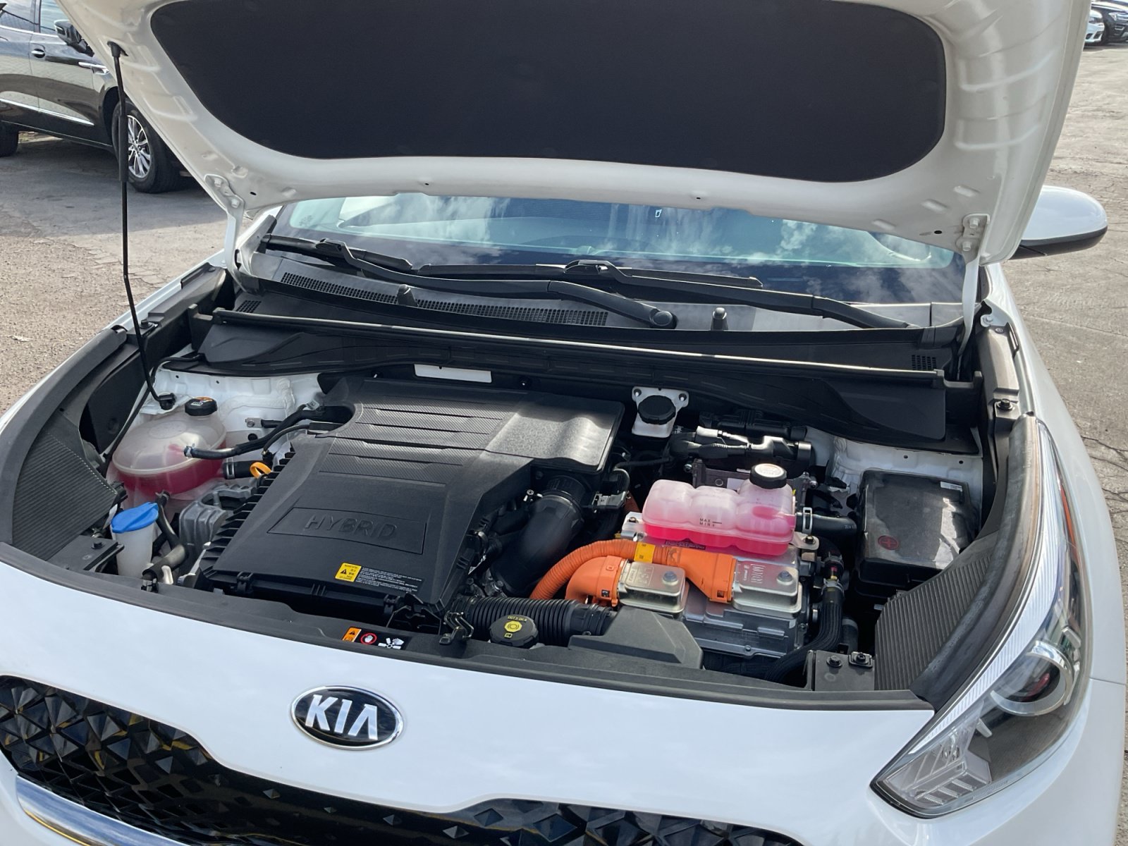 Used 2020 Kia Niro LX FWD image 23