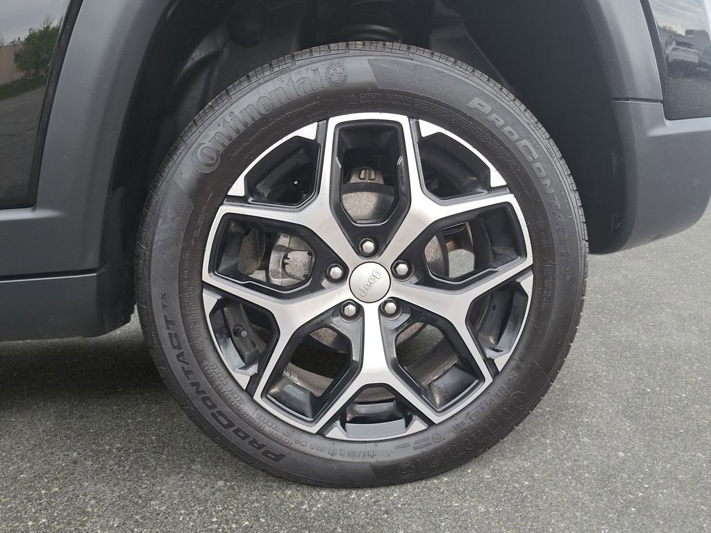 Certified 2024 Jeep Compass Limited AWD/4WD image 31