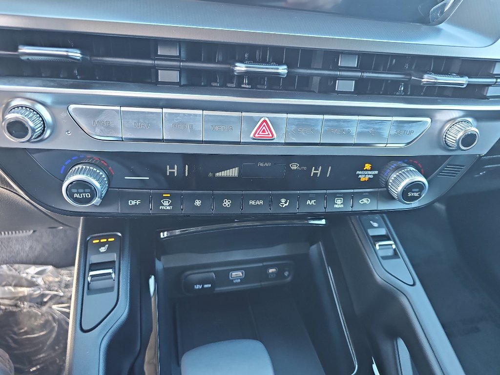 New 2025 Kia Telluride S image 15