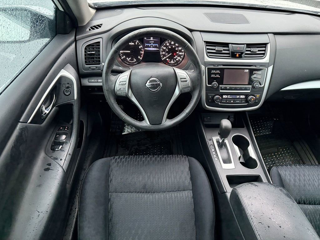 Used 2017 Nissan Altima 2.5 SV image 17
