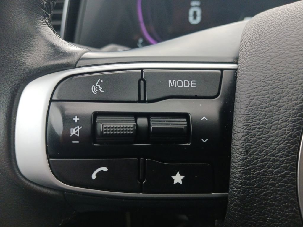 Used 2023 Kia Sportage EX image 14