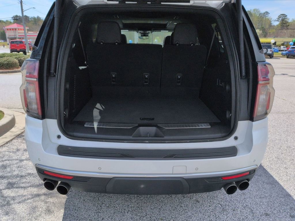 Used 2023 Chevrolet Suburban High Country image 29