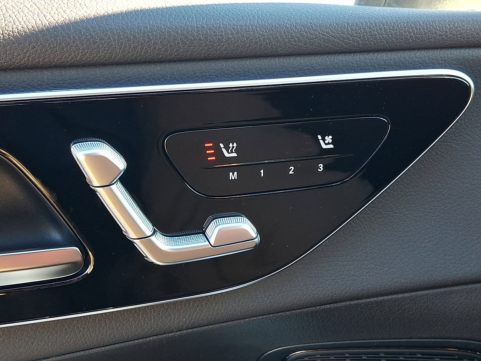 Used 2026 Mercedes-Benz GLC 300 4MATIC image 15