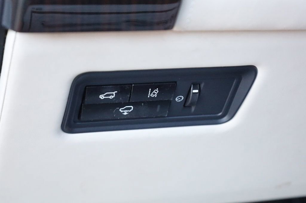 Used 2015 Land Rover Range Rover Long Wheelbase Autobiography image 34