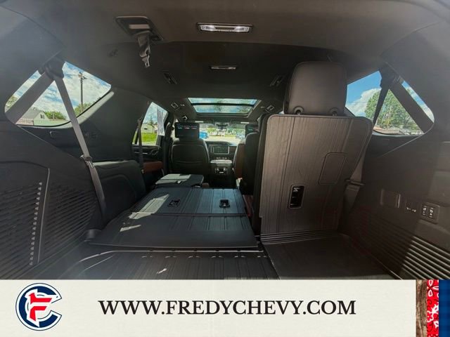 Used 2024 GMC Yukon Denali Ultimate AWD/4WD image 31
