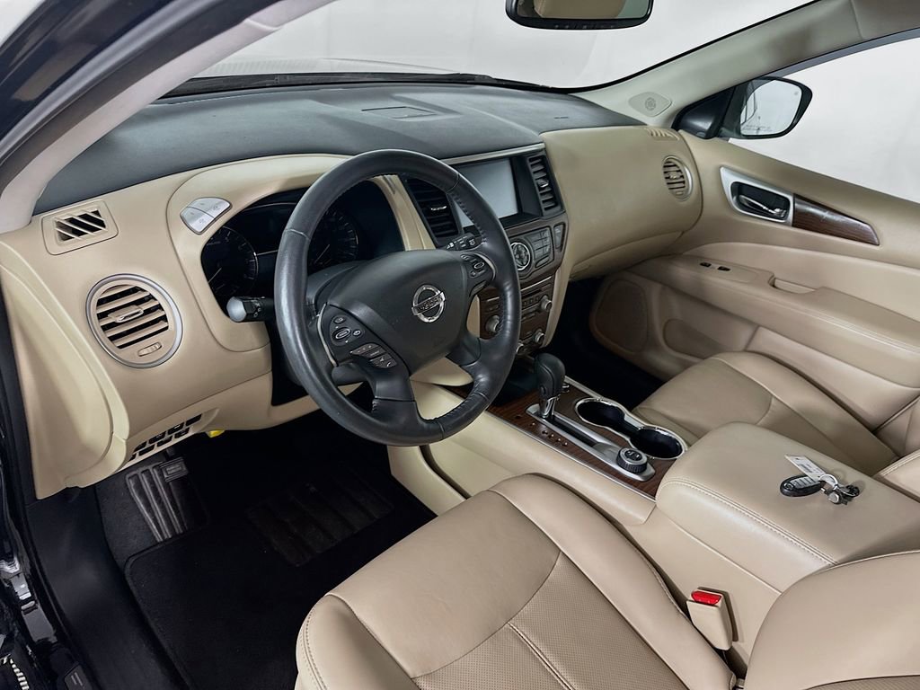 Used 2020 Nissan Pathfinder Platinum AWD/4WD image 29