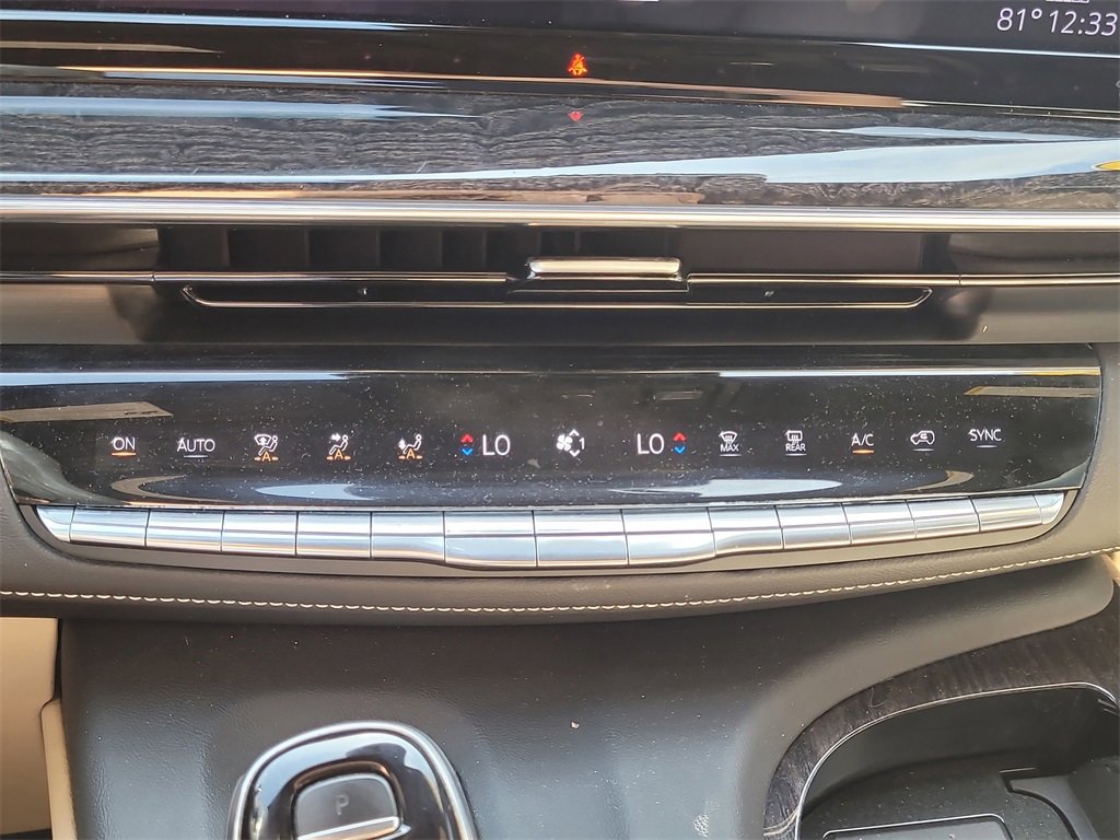 Used 2022 Cadillac Escalade ESV Premium Luxury image 27