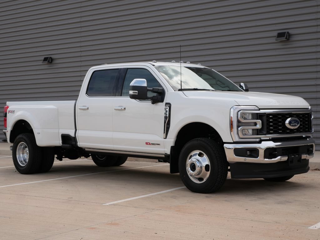 New 2026 Ford F350 Lariat w/ Lariat Ultimate Package