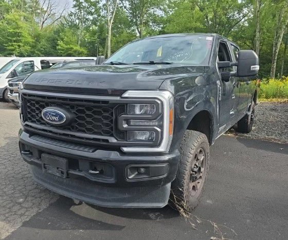 Used 2023 Ford F250 XL w/ STX Appearance Package AWD/4WD image 1