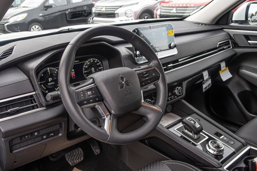 New 2025 Mitsubishi Outlander ES AWD/4WD image 23