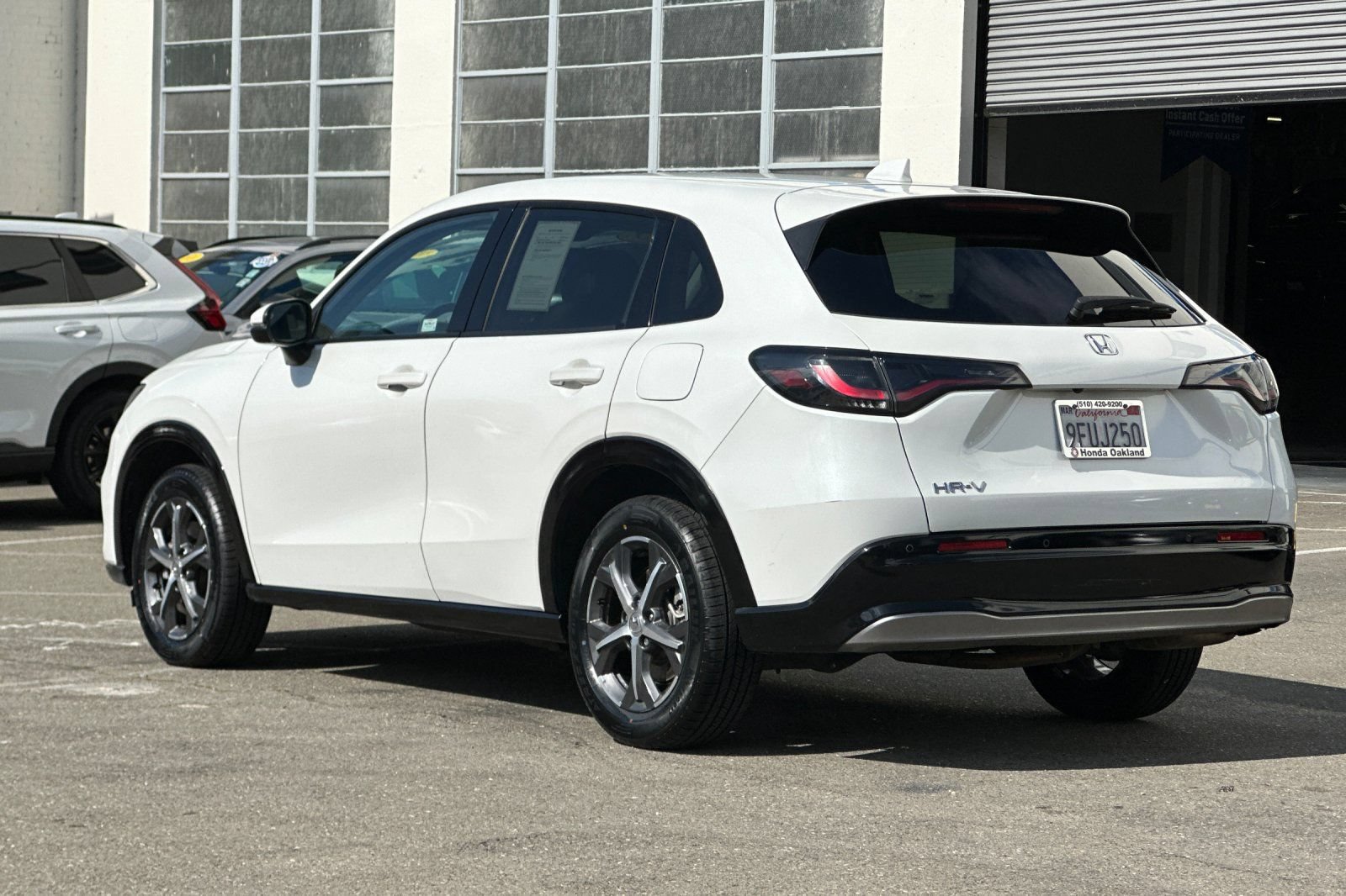 Used 2023 Honda HR-V EX-L image 7