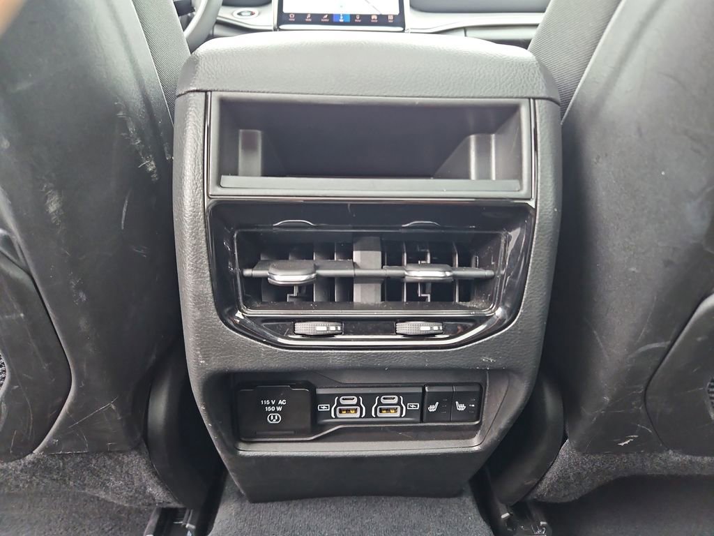 Used 2024 Jeep Grand Cherokee Limited 4xe image 31