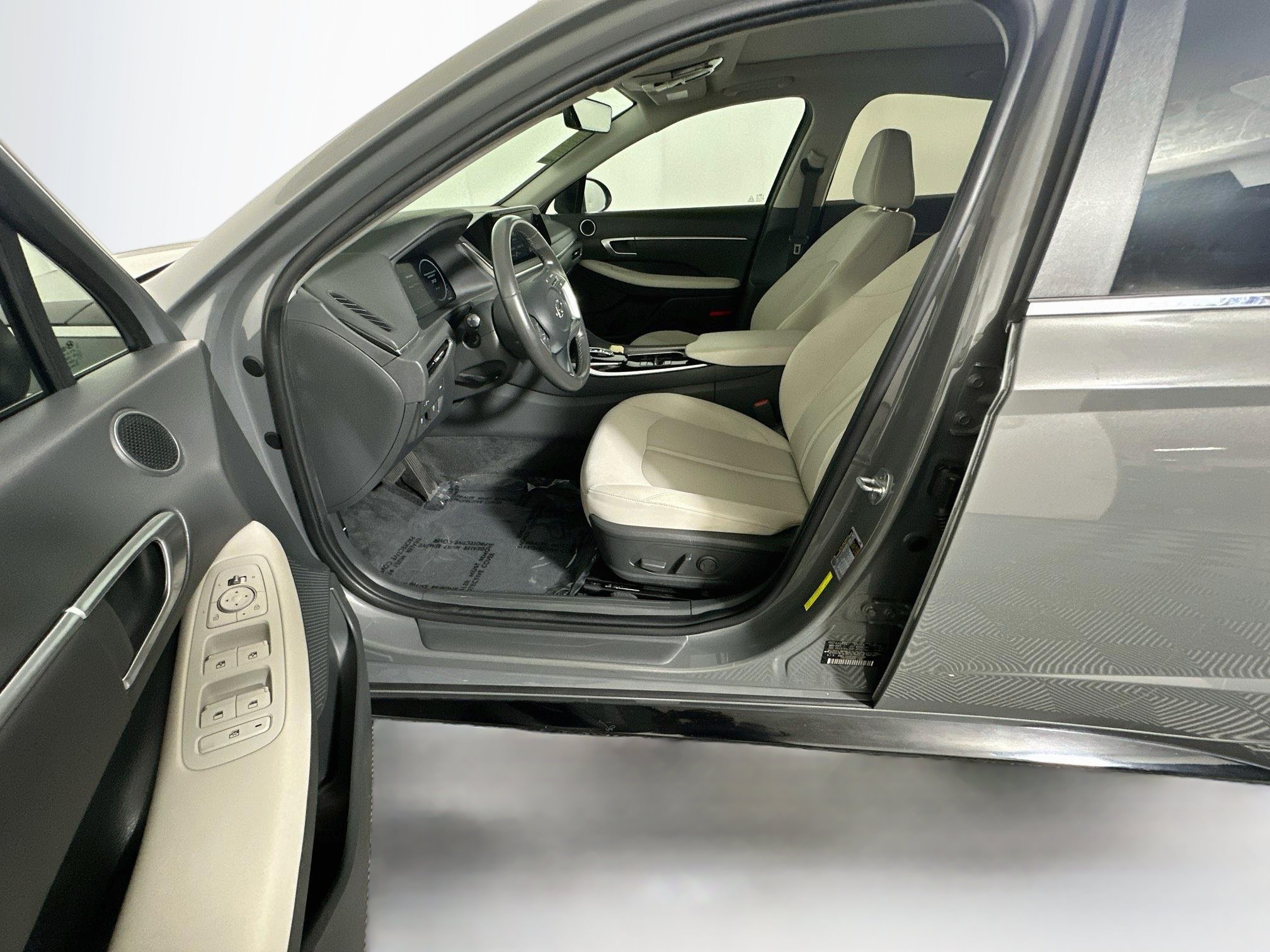 Used 2022 Hyundai Sonata SEL w/ Convenience Package FWD image 12