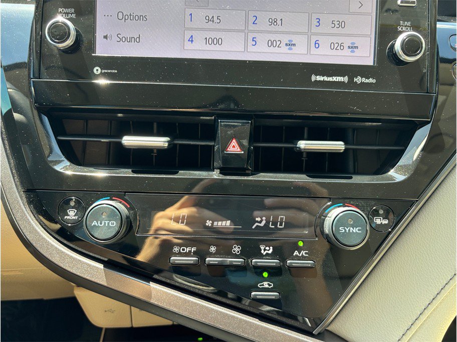 Used 2023 Toyota Camry XLE FWD image 28