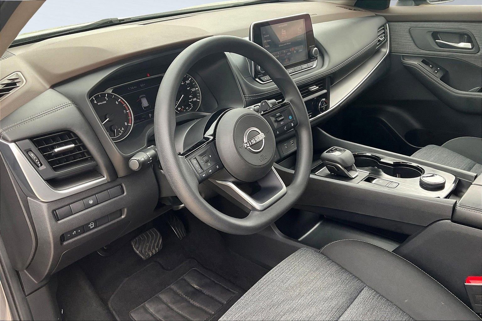 Certified 2023 Nissan Rogue SV image 21