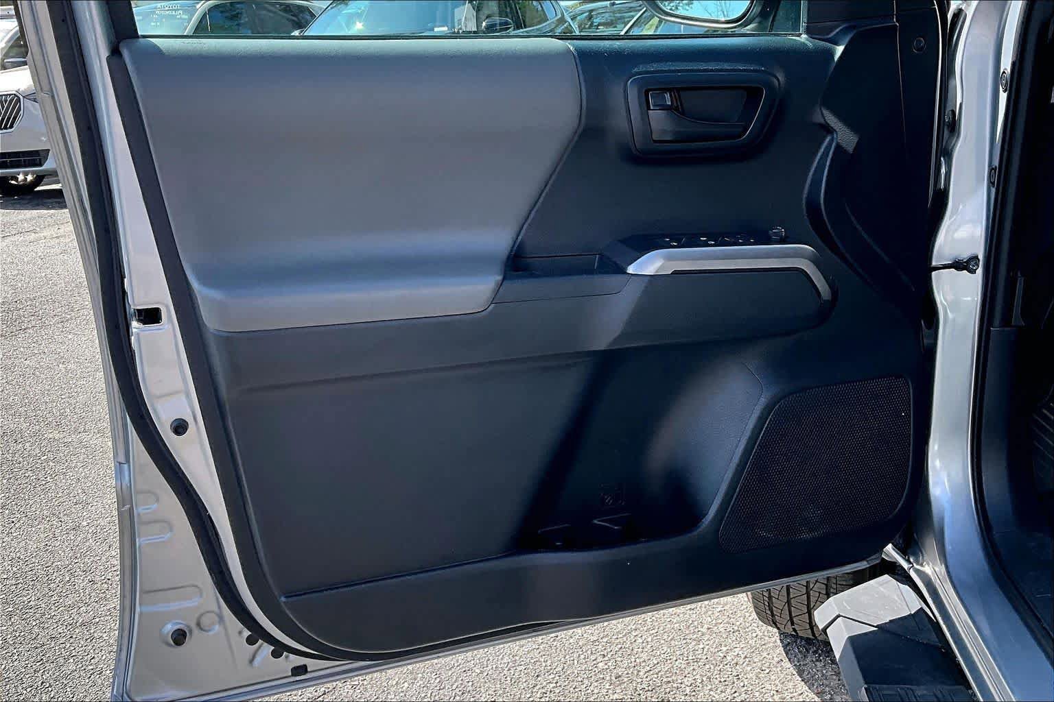 Used 2019 Toyota Tacoma SR5 image 21