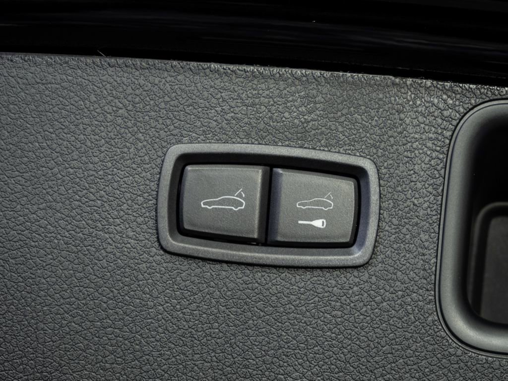 New 2026 Porsche Macan S image 32