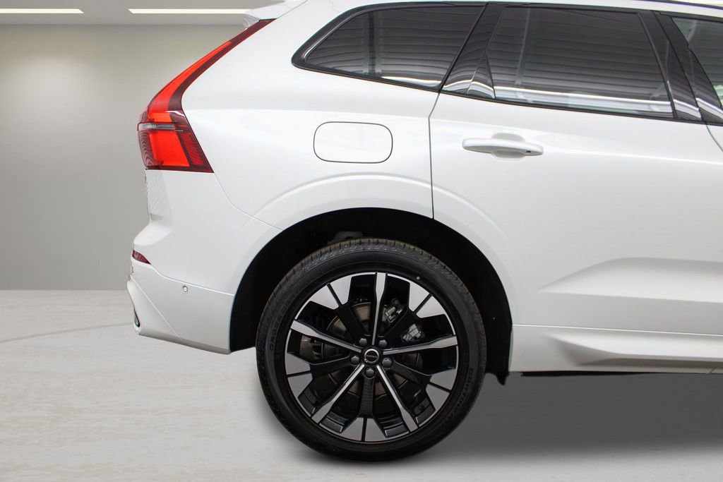 New 2026 Volvo XC60 B5 Plus w/ Protection Package Premier AWD/4WD image 66