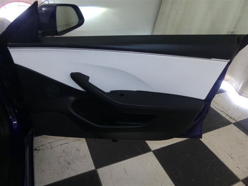 Used 2025 Tesla Model 3 Performance AWD/4WD image 23
