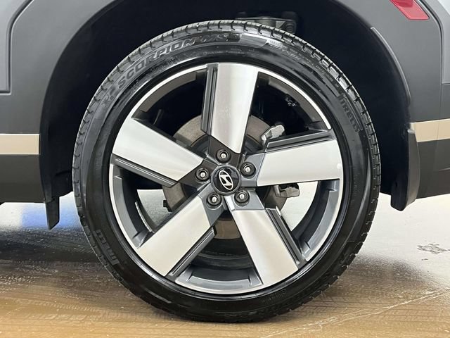 Certified 2025 Hyundai Santa Fe Limited AWD/4WD image 11