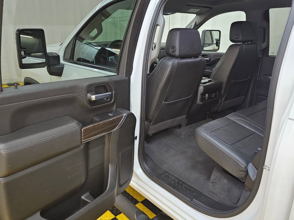 Used 2022 Chevrolet Silverado 2500 LT w/ Convenience Package image 15