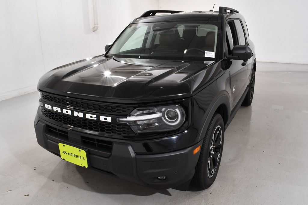 Used 2025 Ford Bronco Sport Outer Banks w/ Outer Banks Tech Package+ AWD/4WD image 2