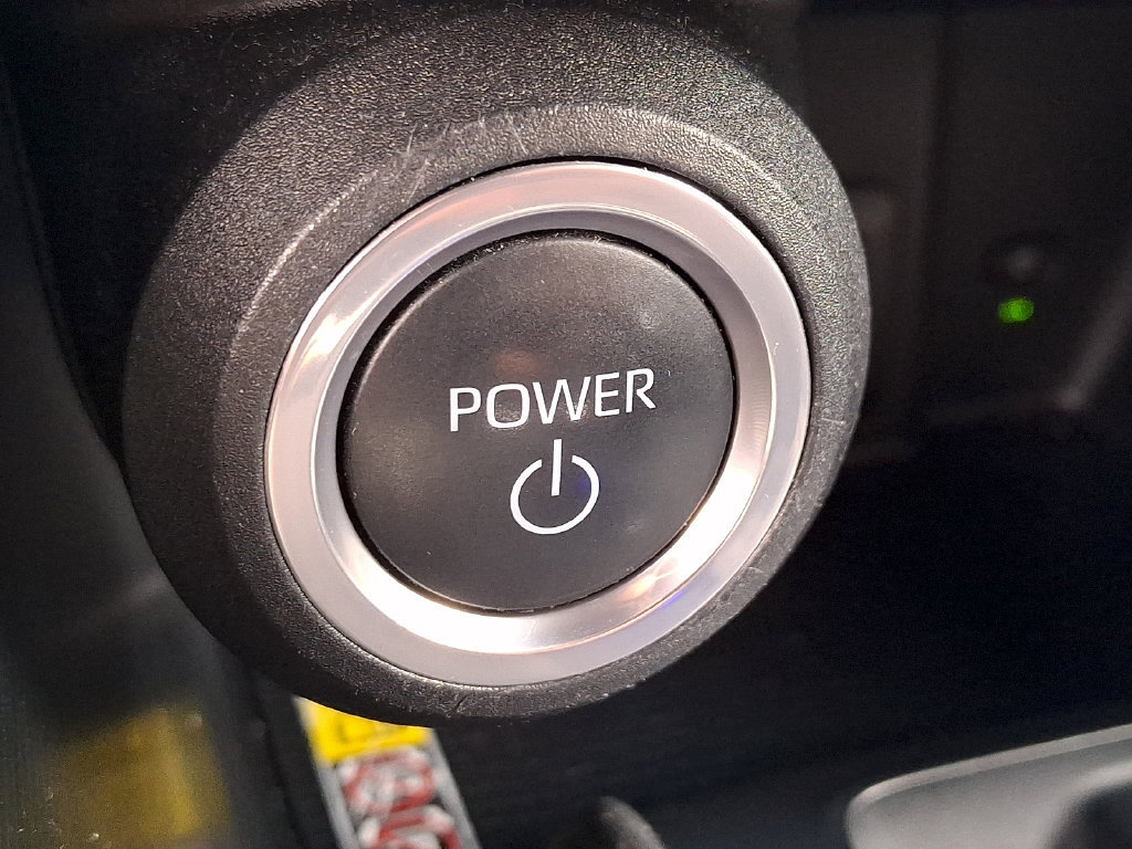 Used 2023 Toyota Venza XLE AWD/4WD image 26