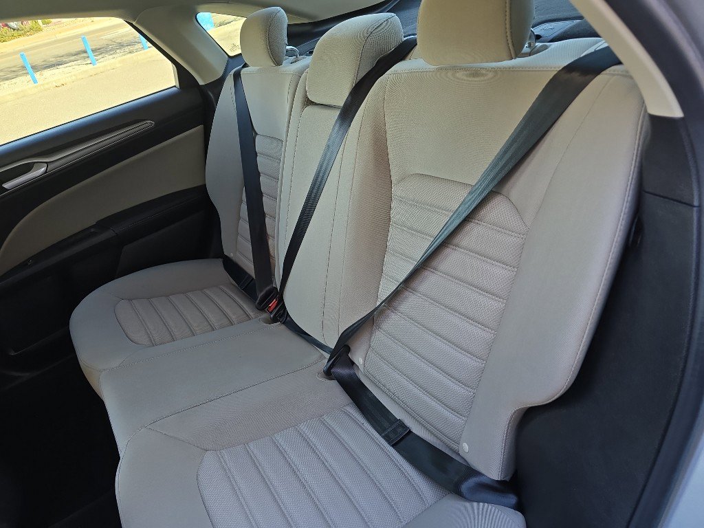 Used 2018 Ford Fusion S FWD image 29