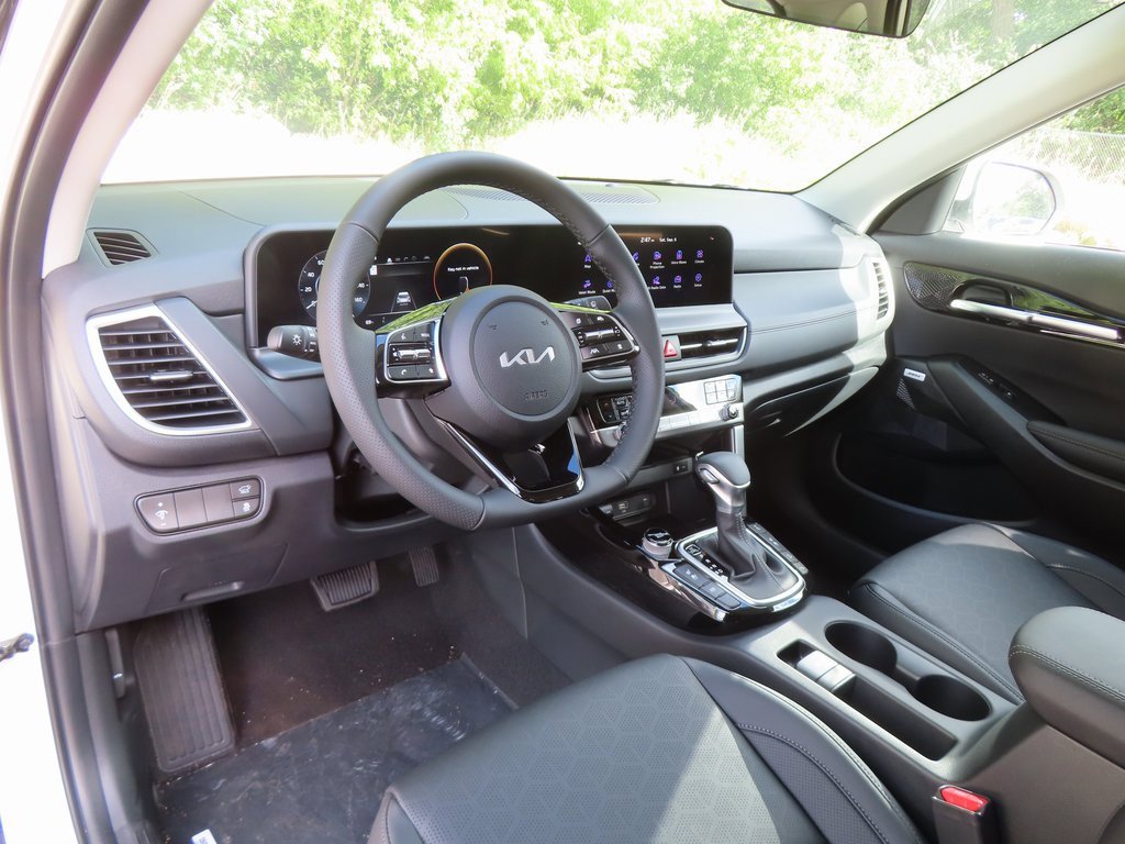 New 2026 Kia Seltos SX w/ SX Sunroof Package image 22