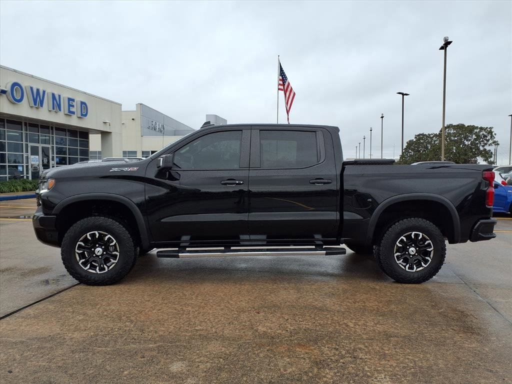 Used 2024 Chevrolet Silverado 1500 ZR2 image 3