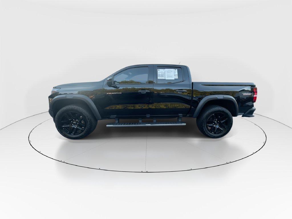 Used 2024 Chevrolet Colorado Trail Boss w/ Advanced Trailering Package AWD/4WD image 5
