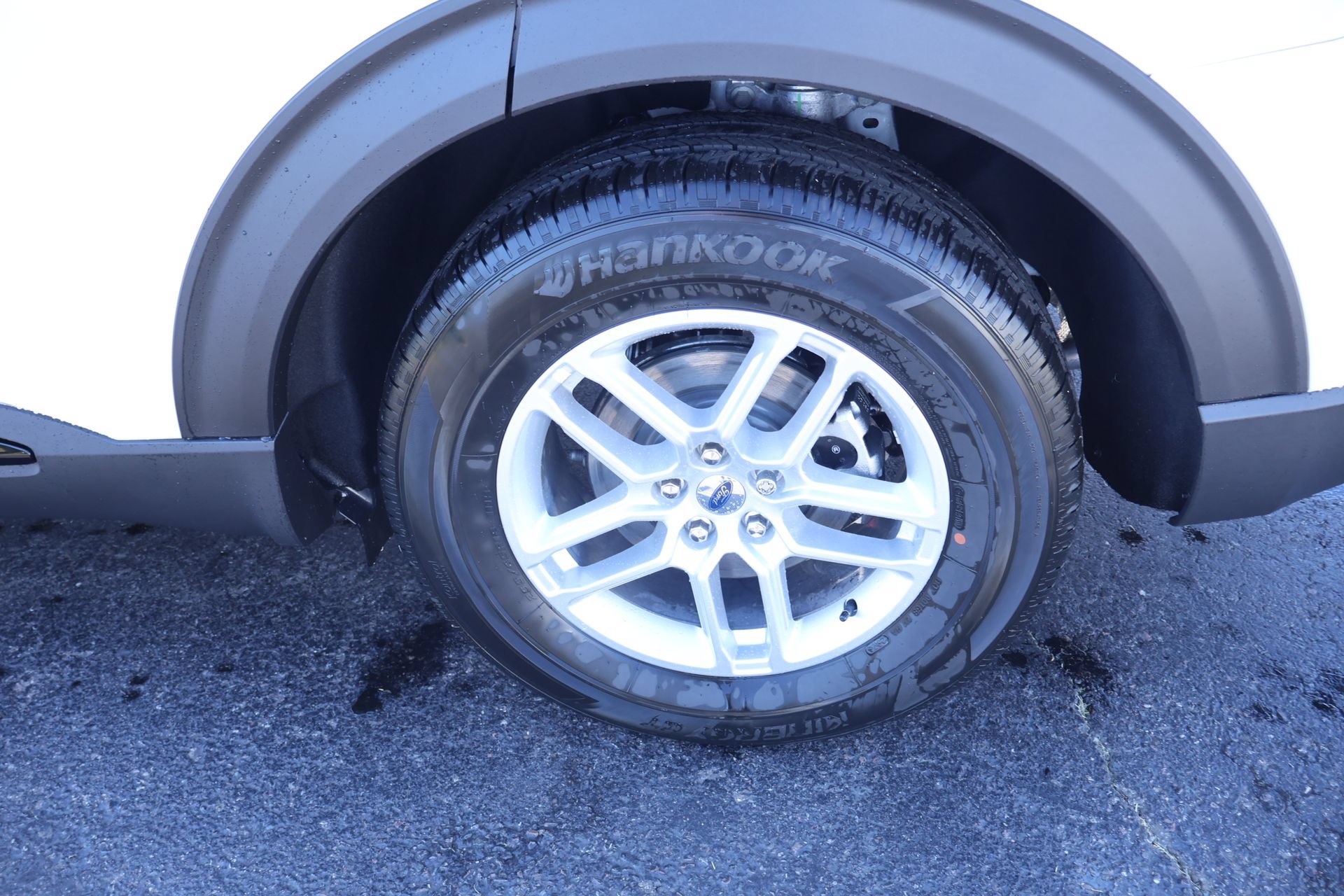 New 2026 Ford Explorer Active w/ Active Comfort Package RWD image 20