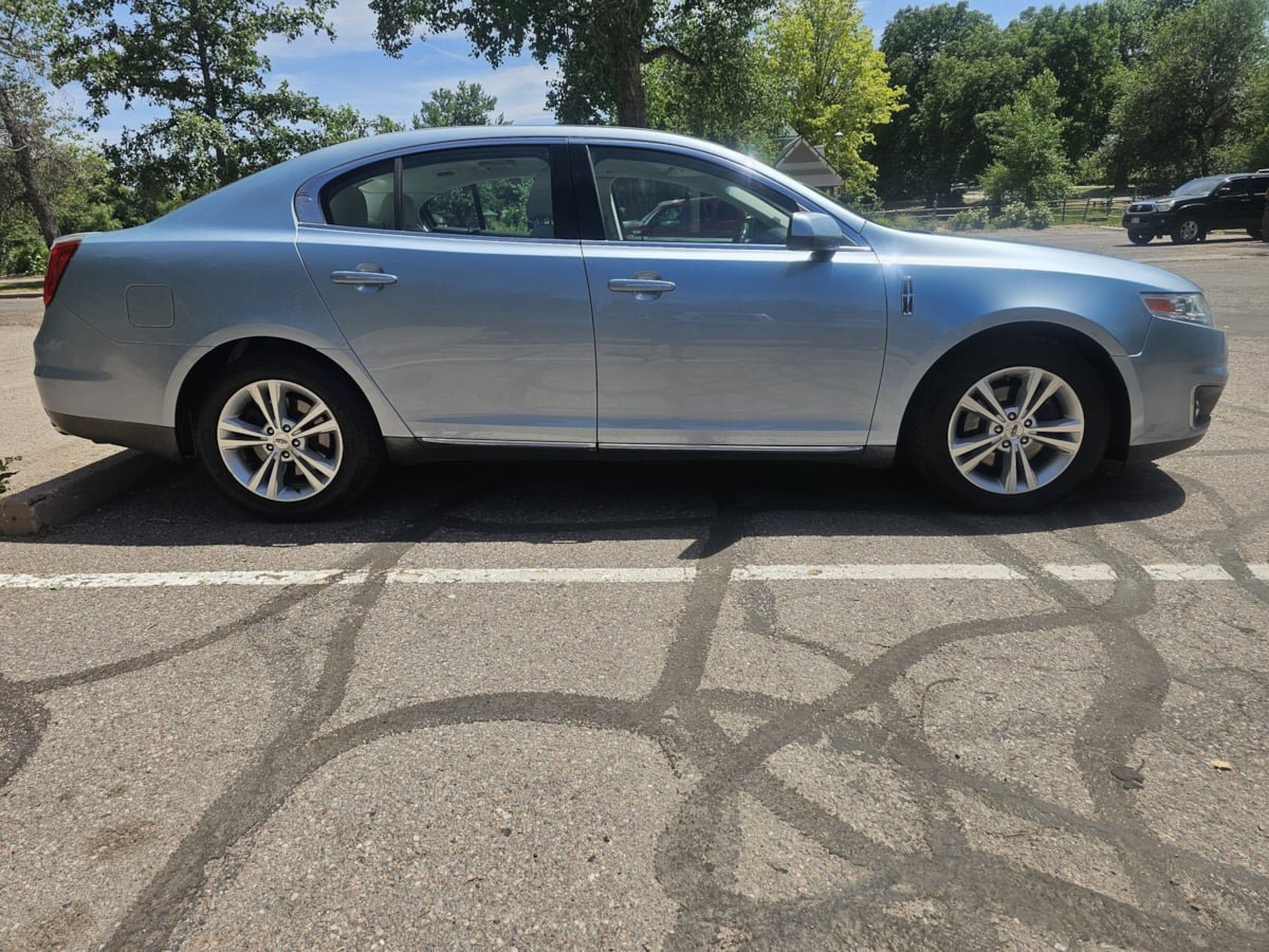 Used 2009 Lincoln MKS AWD image 6