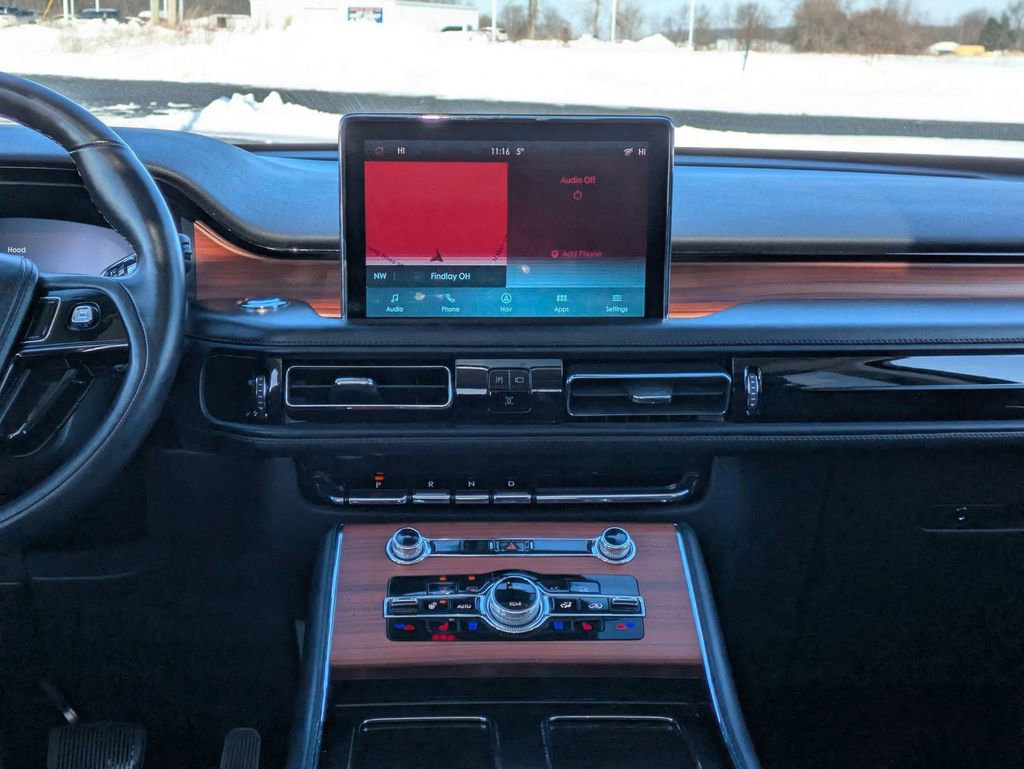 Used 2024 Lincoln Aviator Reserve AWD/4WD image 13