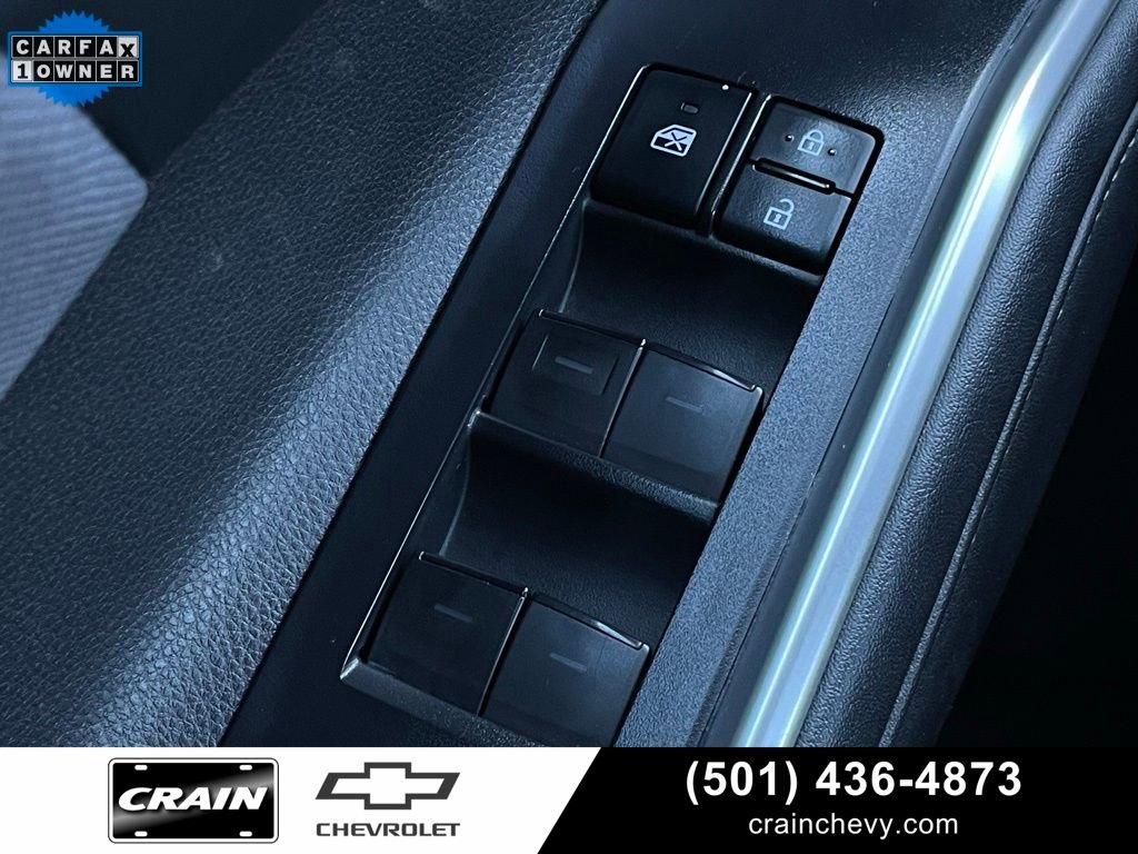 Used 2022 Toyota Highlander L image 12