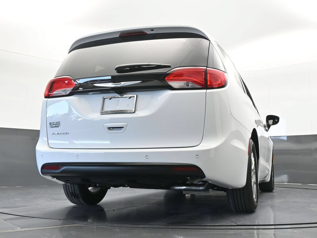 New 2026 Chrysler Voyager LX FWD image 55