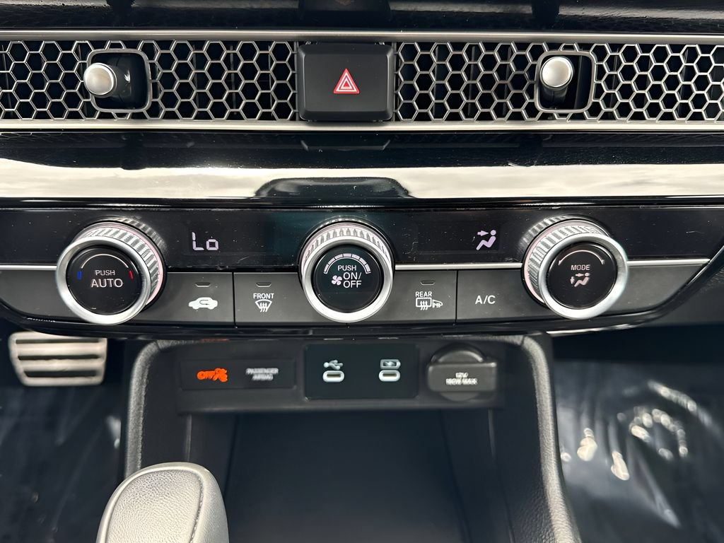 Used 2025 Honda Civic Sport image 17